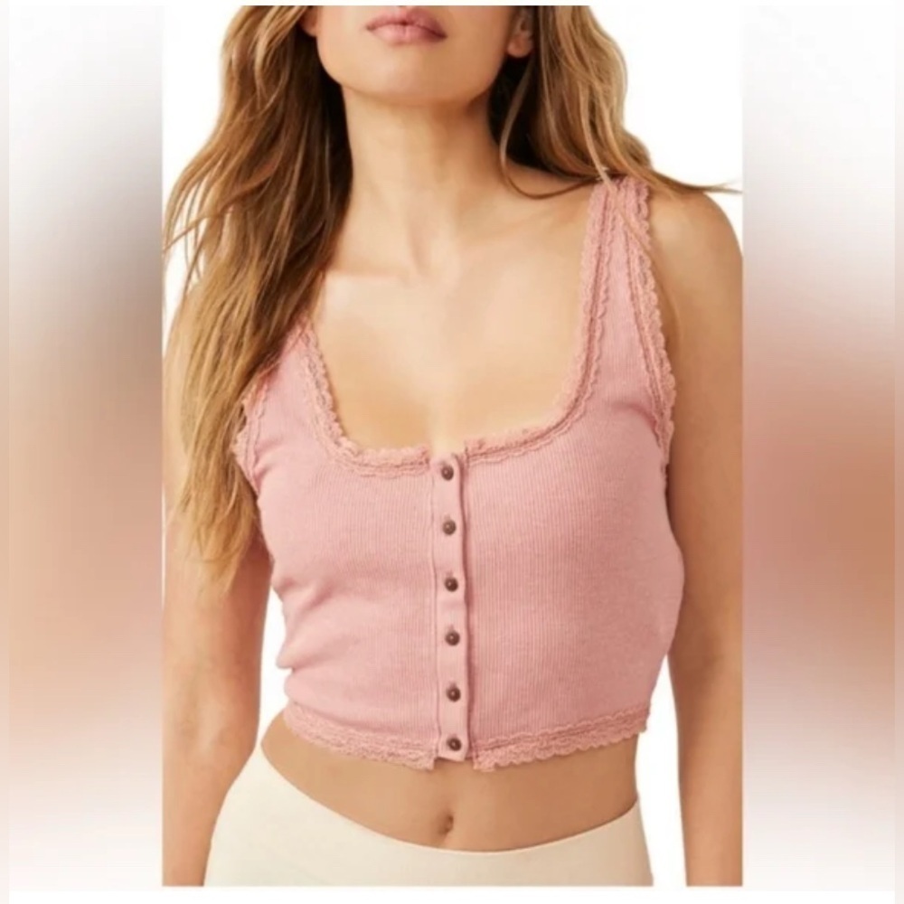 Free People  croped Sleeveless top intimate size S P. Rose.Color NWT